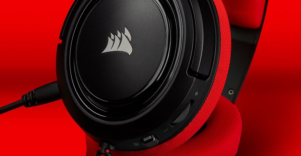 Corsair HS35 Stereo Gaming Headset - Red Feature 4