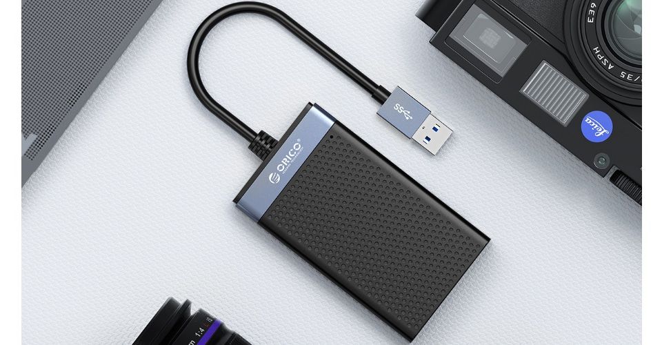 ORICO 4-in-1 USB-C Multi Card Reader - Black Feature 7