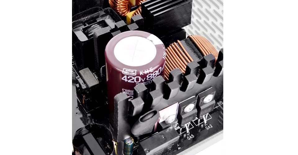 Thermaltake Toughpower GF A3 850W 80+ Gold PCIe Gen5 ATX 3.0 Fully Modular PSU - Snow White Feature 5