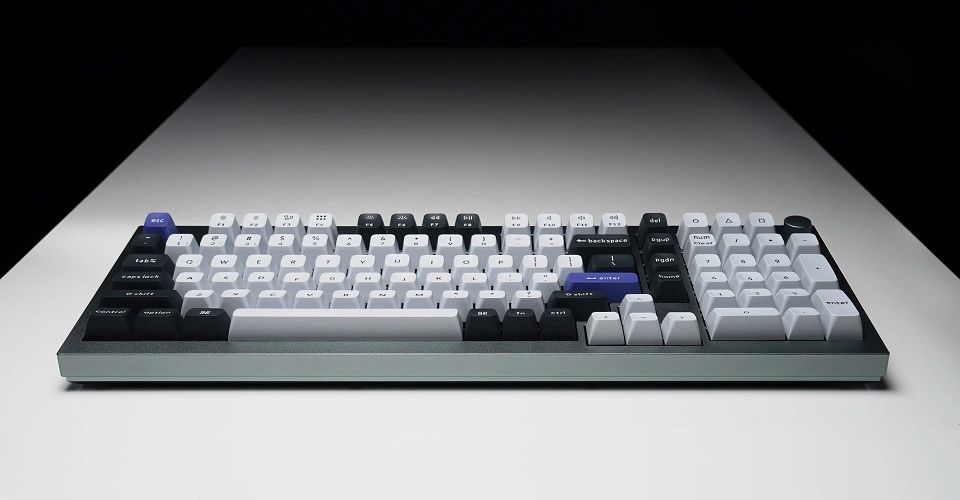 Keychron Q5 Pro QMK/VIA Wireless Custom Mechanical Keyboard Barebone - Silver Grey Feature 1